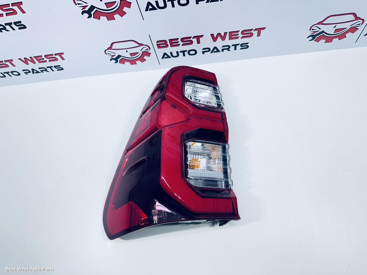2024 TOYOTA HILUX Left Taillight