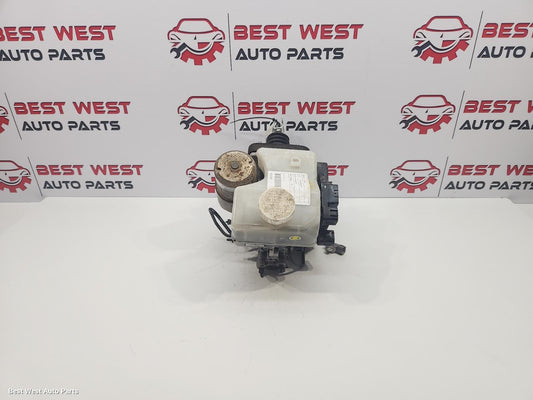 2015 MITSUBISHI PAJERO Abs Pump/Modulator