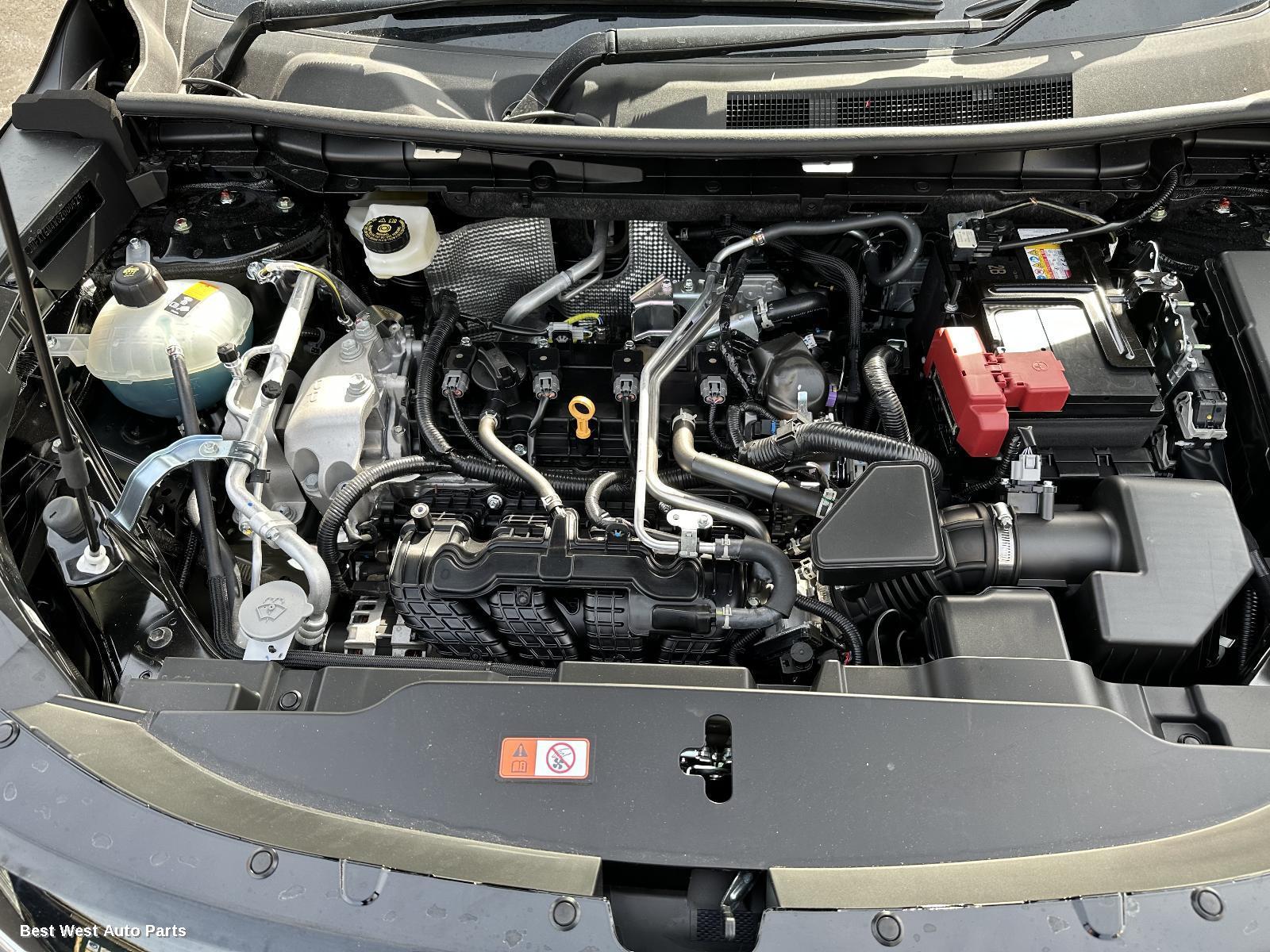 2025 MITSUBISHI OUTLANDER Engine