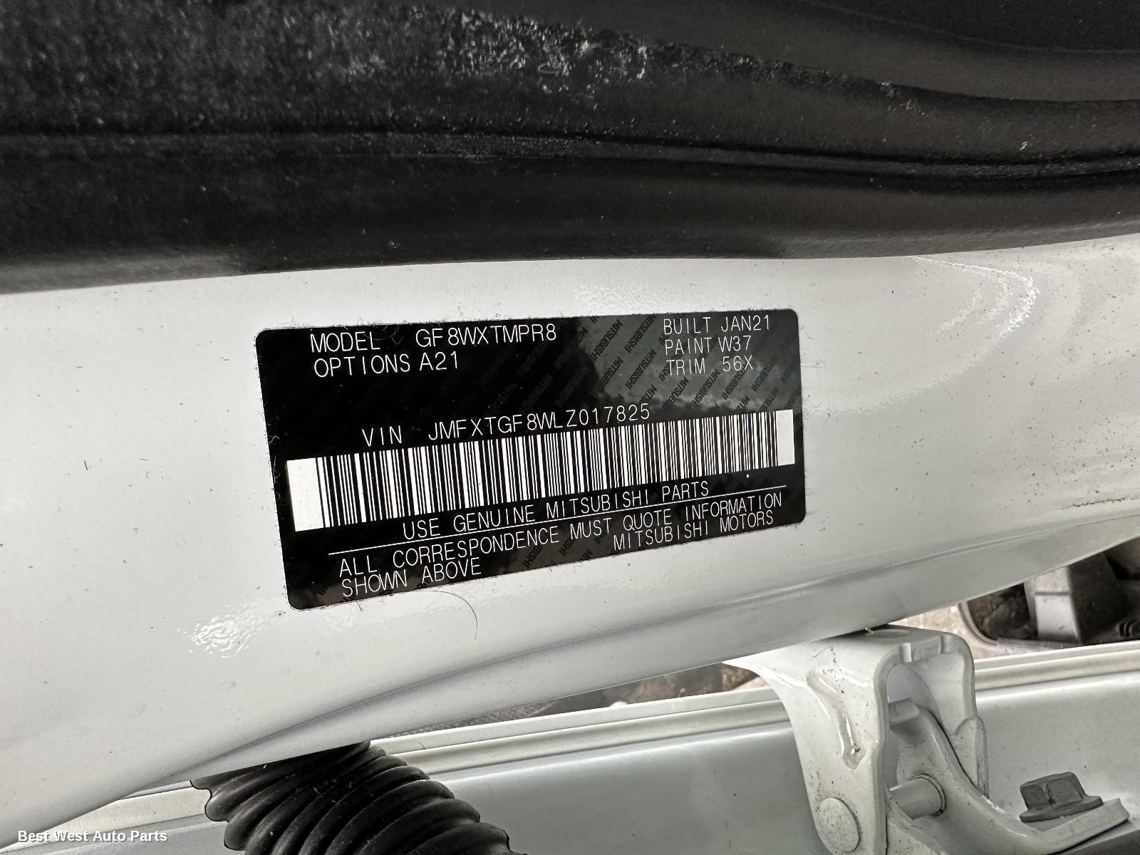 2021 MITSUBISHI OUTLANDER Side Step/Skirt